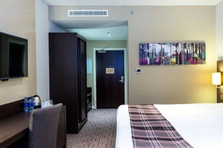Premier Inn Dubai Al Jaddaf - 4