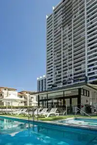 Ultra Broadbeach - 36