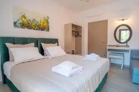 Serenity Luxe Suites - 19