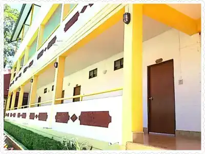 Lunarhut Resort - 0