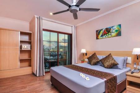Triton Beach & Spa - 32