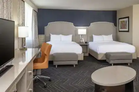 DoubleTree by Hilton Nashville Downtown - 5