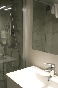 Adonis Ajaccio - Hôtel Albion - 10