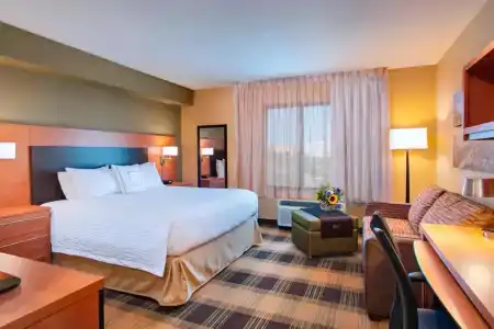 TownePlace Suites by Marriott - 23