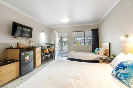 Alara Motor Inn - 54