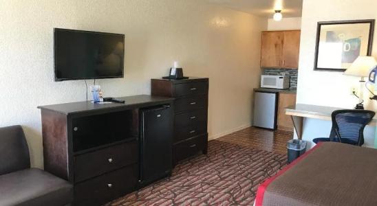 High Five Inn - 13