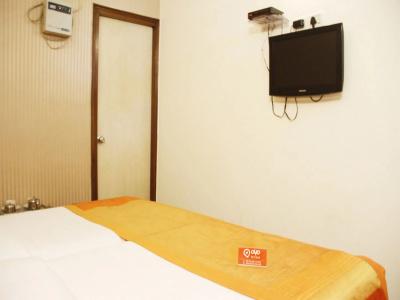 Oyo 738 Green Castle - 7