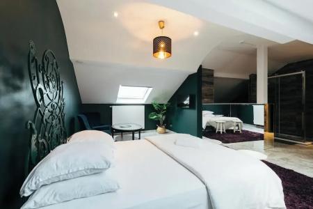 Riad - 67