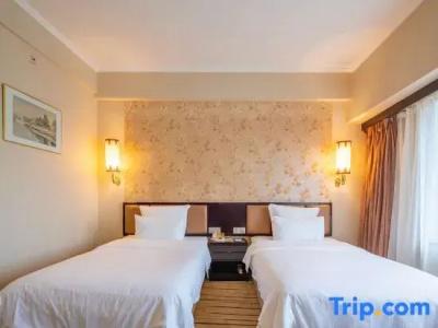 Nanjing Grand - 80