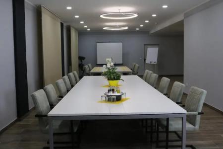 VitaLounge Sports & Spa - 16