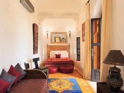 Riad Swaka - 50