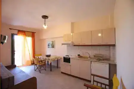 Elena & Studios - 25