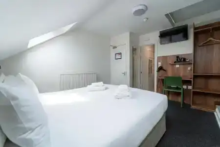 Chelsea Guest House - 67