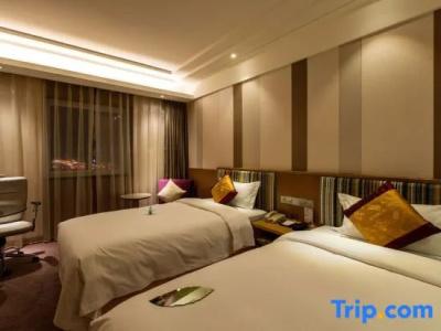 Grand Skylight Catic - 91