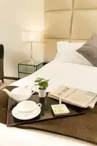Cosmopolitan - 7