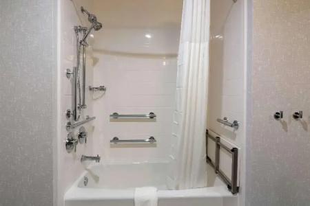 Hampton Inn & Suites Dallas East - 47