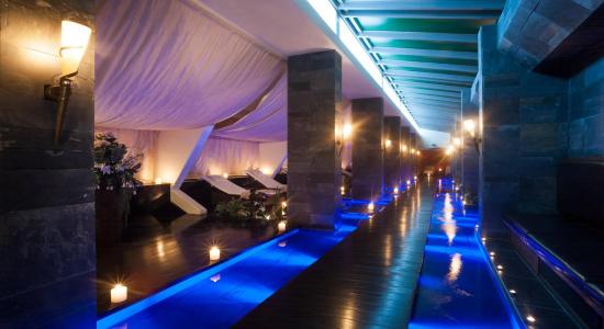 Amathus Beach Limassol - 9