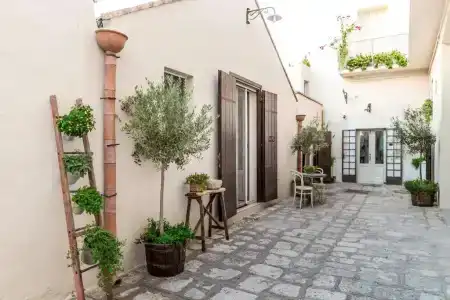 Borgo San Gaetano - 11