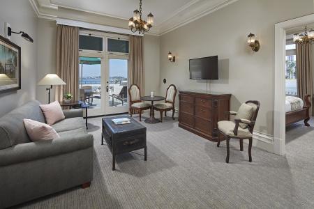 Glorietta Bay Inn - 20