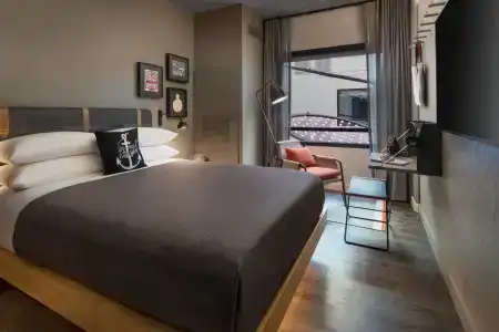 Moxy San Diego Gaslamp Quarter - 2