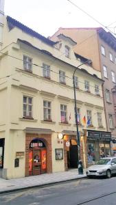 U dvou zlatých klíčů - 48