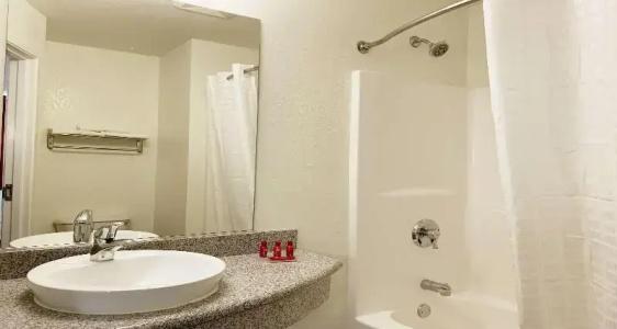 SureStay Plus by Best Western East - 52