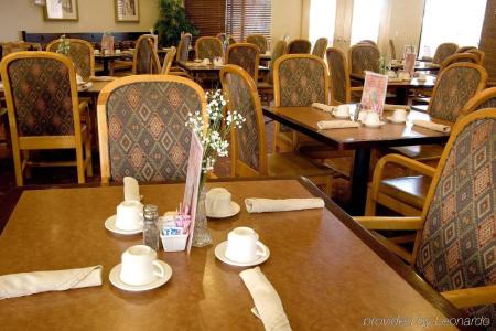 Best Western Plus Thunderbird Suites - 49