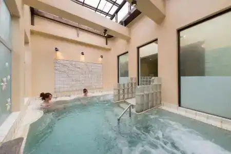 Poppy Springs Resort & Spa - 20