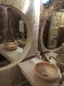 Oread Cave Suites - 211