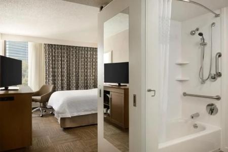 Hampton Inn Atlanta-Buckhead - 36