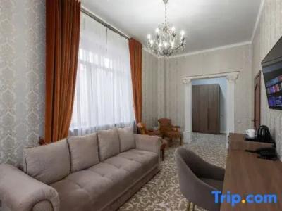 Boutique Tomiris - 84