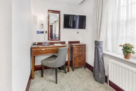 Fitzrovia - 22
