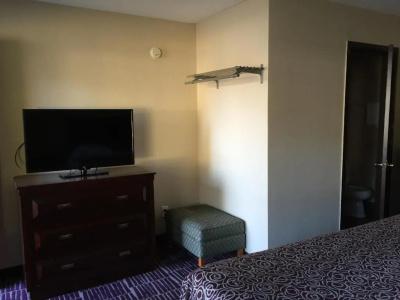 Economy Inn - 15