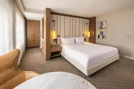 The Statler Dallas, Curio Collection By Hilton - 6