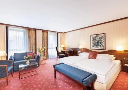 Best Western Premier Grand Russischer Hof - 5