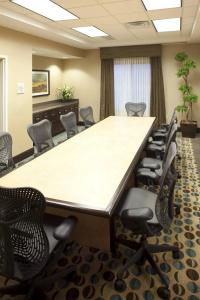 Hilton Garden Inn South - 15