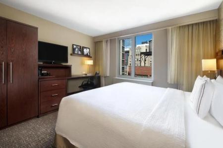 Courtyard by Marriott Times Square West - 35