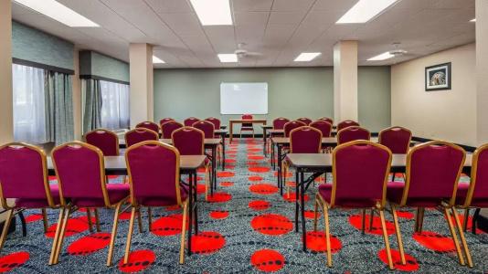 SureStay Plus by Best Western Houston Medical Center - 17