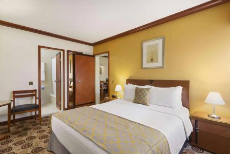 Ramada by Wyndham Bahrain - 29