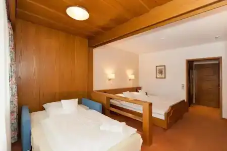 Landgasthof Hirsch - 78