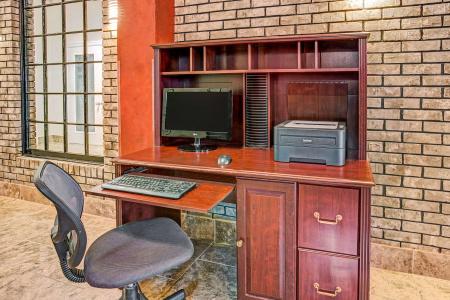 Ramada by Wyndham - 3