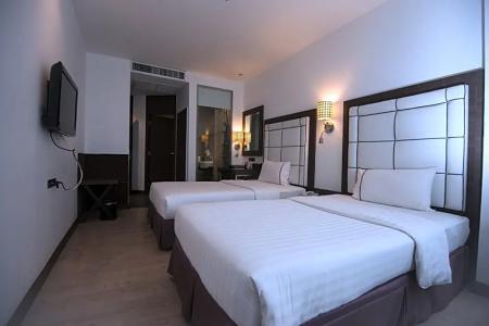 Sukhumvit Suites - 35