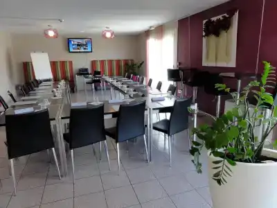 Kyriad Montpellier Sud - A709 - 25