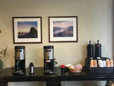 Ramada by Wyndham Portland Airport - 10