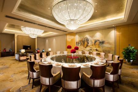 Hilton Wuhan Riverside - 27