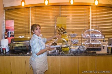 Hampton Inn Miami-Coconut Grove/Coral Gables - 20