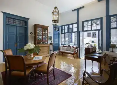 Orloff Boutique - 1