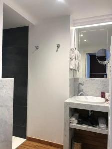 Hôtel Merveilleux Côté Mer - 31