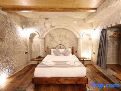 Sarnich Cave Suites - 151