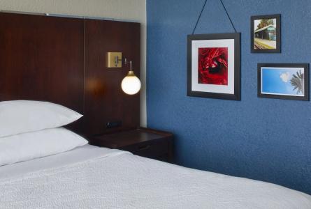 Four Points by Sheraton Downtown - 56